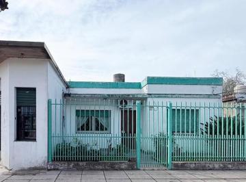 Casa · 180m² · 3 Ambientes · 1 Cochera · Casa - 3 Ambientes - Parque San Martin