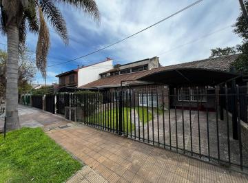 Casa · 74m² · 4 Ambientes · 1 Cochera · Dúplex de 4 Ambientes en Venta en Martínez