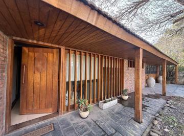 Casa · 206m² · 4 Ambientes · Casa en Alquiler y Venta en Punta Chica