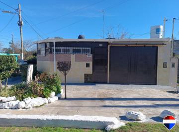 PH · 62m² · 2 Ambientes · 1 Cochera · Venta PH Tipo Casa 2 Amb Cochera Florencio Varela