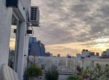 Departamento de 2 ambientes, Almagro · Hermoso Semipiso 2 Amb, Piso 8 Al Frente, con Balcon Terraza, Amoblado
