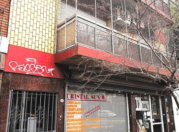 Departamento de 3 ambientes, San Cristobal · Excelente Semipiso de 3 Ambiente Al Frente con Balcón Corrido
