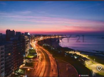 Terreno · 493m² · Venta Terreno Rambla Malvin Frente a La Playa 493 m²