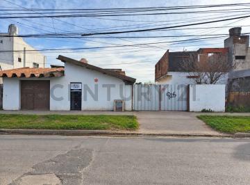 Bodega-Galpón · 280m² · 1 Cochera · Galpón en Venta en Moreno Sobre Av Libertador – 851 m² de Terreno