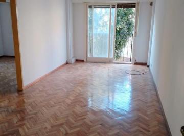 Departamento · 46m² · 2 Ambientes · Cómodo Departamento 2 Ambientes a Una Cuadra de La La Plaza! San Fernando