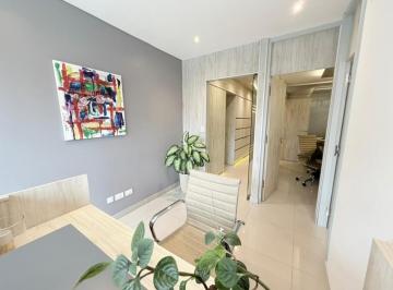 Oficina comercial · 60m² · 4 Ambientes · Moderna Oficina Profesional en Alquiler - Edificio Essence | Zona Guemes