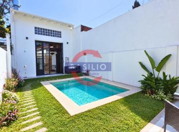 Casa · 75m² · 4 Ambientes · Venta | PH 3 Ambientes Reciclado a Nuevo con Jardín, Piscina y Quincho – Florida Oeste