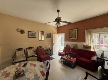 PH · 56m² · 3 Ambientes · PH 3 Ambientes en Venta en Parque Chacabuco con Patio y Entrada Independiente