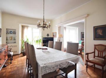 Departamento · 160m² · 5 Ambientes · Excelente Piso - 5 Ambientes - Balcón - Frente - en El Corazón de Recoleta