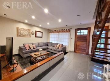 PH · 159m² · 5 Ambientes · 1 Cochera · Venta Casa 5 Ambientes con Cochera y Quincho en Wilde