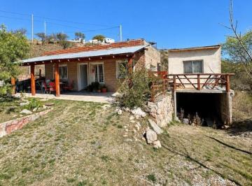 Casa · 110m² · 4 Ambientes · 1 Cochera · Casa en Huerta Grande