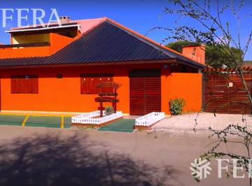 Casa · 350m² · 3 Ambientes · Venta de Complejo Turistico "Casa 3 Amb y 12 Monoambientes" en Mar de Ajo