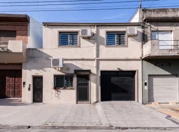 PH · 128m² · 3 Ambientes · 1 Cochera · Venta de PH Al Frente 3 Amb C/cochera. Impecable