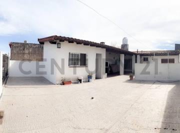 Casa · 127m² · 3 Ambientes · Casa 3 Amb en Plantas con Potencial Local - Centro de Los Polvorines - Apto Credito