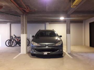 Garage , Caballito · Cochera Cubierta en Parque Chacabuco Cercanías a Autopista 25 de Mayo