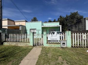 Casa · 56m² · 3 Ambientes · 1 Cochera · Venta de Casa en Empalme Lobos