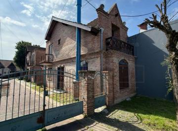 Departamento · 70m² · 3 Ambientes · Departamento Duplex en Almirante Brown Al 1000