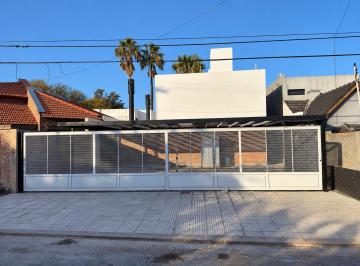 PH · 83m² · 2 Dormitorios · 1 Cochera · Venta Duplex en Barrio Urca - 2 Dorm