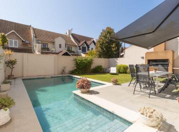 Casa · 208m² · 5 Ambientes · 1 Cochera · Alquiler Casa 5 Ambientes Beccar San Isidro Pileta