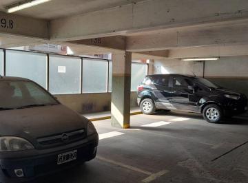 Garage , Colegiales · Venta Cochera Fija y Cubierta - 12 m² en Colegiales
