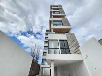 Frente · Departamento en Quilmes Centro