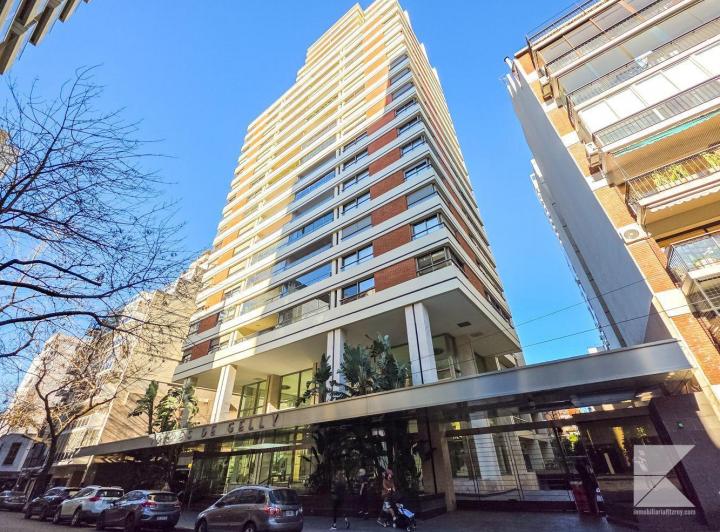 Departamento · 240m² · 5 Ambientes · 1 Cochera