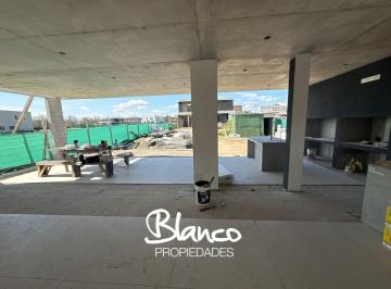 Casa · 292m² · 5 Ambientes · 1 Cochera · Casa en Venta en Los Cardos, Manuel Alberti, Pilar