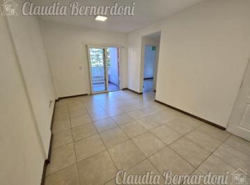 Departamento de 2 ambientes, Morón · Depto 2 Ambientes de Categoria de 42 m² con Balcón Al Contrafrente y Cochera en Alquiler en Morón