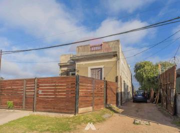 Casa · 150m² · 7 Ambientes · 1 Cochera · Venta Casa 3 Dorm. en Casavalle con Cochera