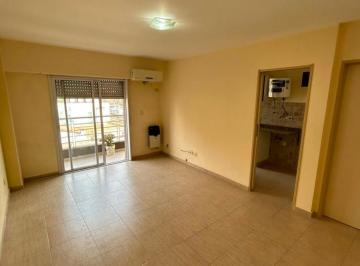 Departamento de 1 ambiente, Tres de Febrero · Amplio Monoambiente en Alquiler. Caseros Centro