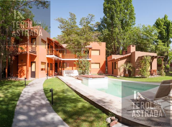 Hotel · 680m² · 7 Dormitorios