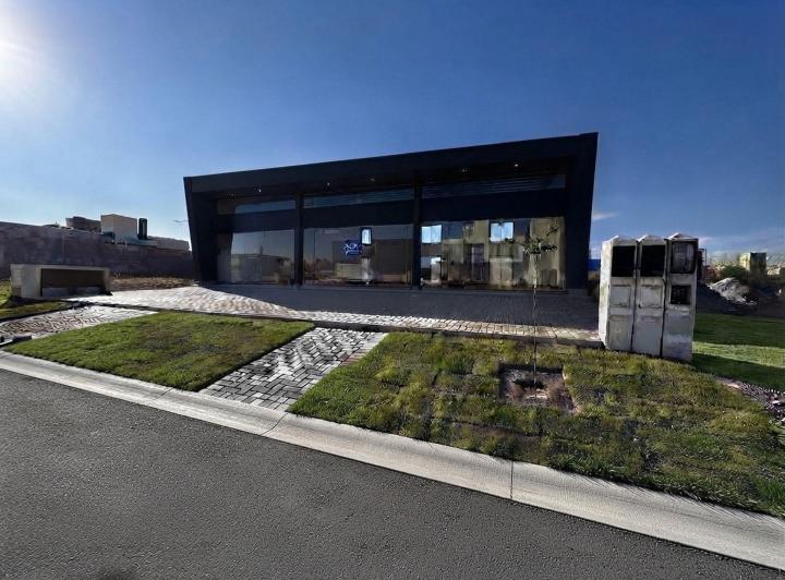 Local comercial · 204m²