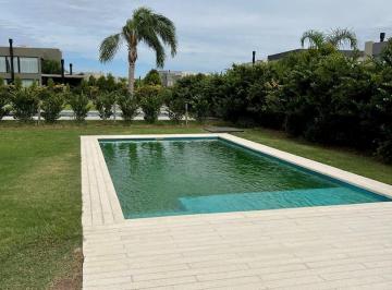 Casa · 207m² · 7 Ambientes · Casa en Venta o Alquiler en Vistas, Puertos, Escobar