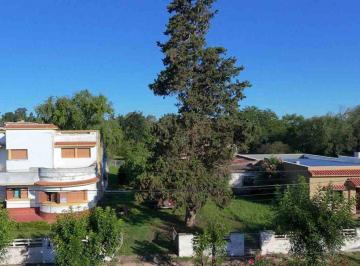 Casa · 200m² · 7 Ambientes · 3 Cocheras · Casa 4 Dor + Galpon Lote 1950 m² V. Rumipal