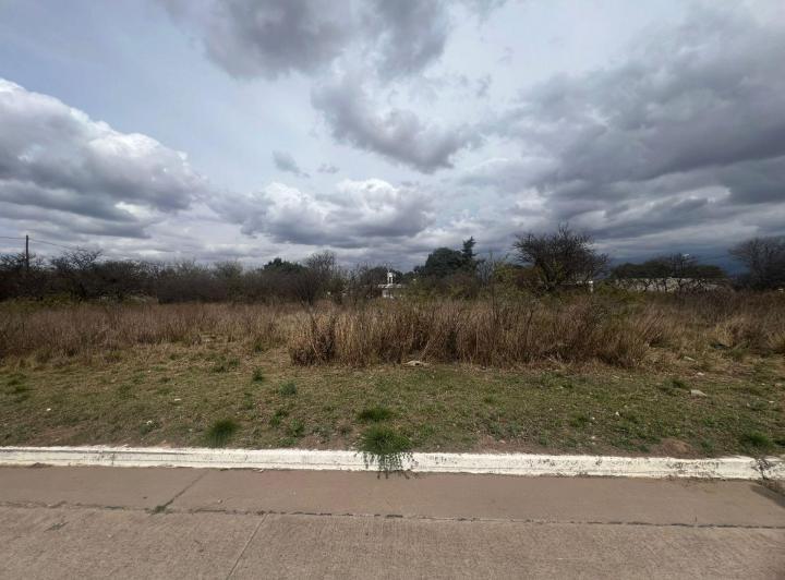 Terreno · 308m²