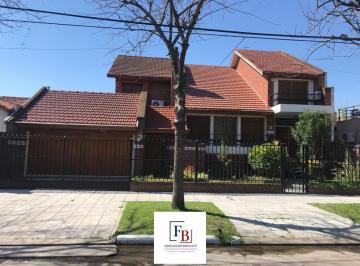 FACHADA · Casa - Banfield Oeste