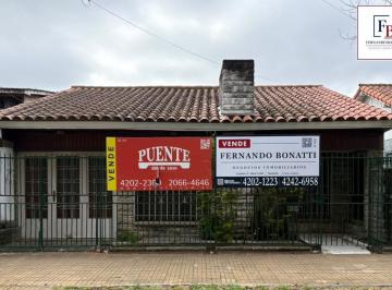 PH · 82m² · 4 Ambientes · 1 Cochera · PH en Lomas de Zamora Oeste