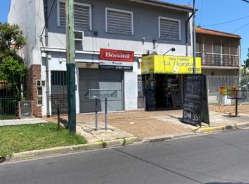 Edificio · 198m² · 4 Ambientes · 1 Cochera · Casa - Banfield Oeste