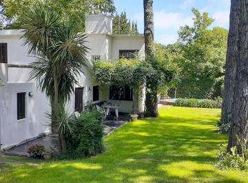 Casa de 5 ambientes, Valeria del Mar · Casa Lapinocha con Pileta. Cerco Perimetral Forestado y Alarma.