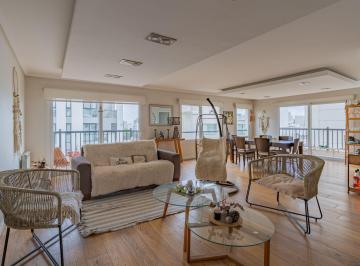 Departamento · 135m² · 4 Ambientes · 2 Cocheras · Departamento 4 Amb. Venta Zona Güemes C 2 Cocheras