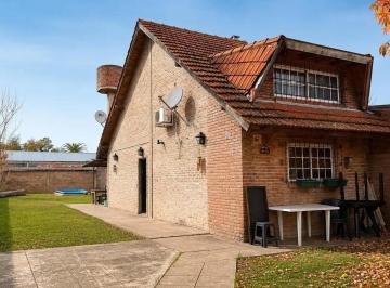 Casa · 80m² · 4 Ambientes · 3 Cocheras · Casa 4 Amb en Villa de Mayo Malvinas Argentinas