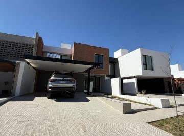 Foto · Venta Casa Exclusiva Campo Chico
