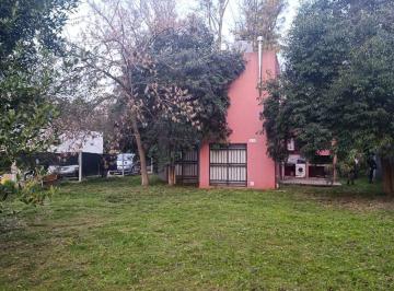 Casa · 79m² · 3 Ambientes · 1 Cochera · Venta Casa 3 Amb con Parque en La Reja
