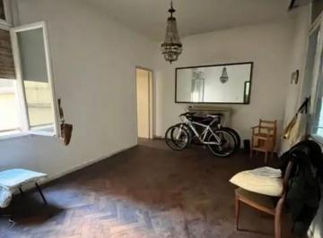 Departamento de 2 ambientes, Constitución · Oportunidad! Amplio 2 Ambientes a Reciclar.
