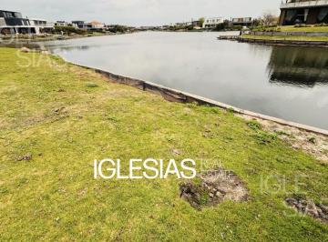 Terreno · 910m² · Terreno en Venta Al Lago en Virazón, Nordelta