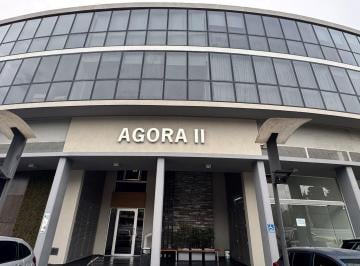 Local comercial · 55m² · Local en Alquiler en Pueblo Caamaño, Pilar, G. B. a. Zona Norte