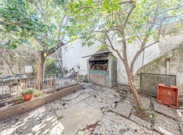 Terreno · 240m² · 2 Dormitorios · 1 Cochera · Venta de Terreno en Ramos Mejía