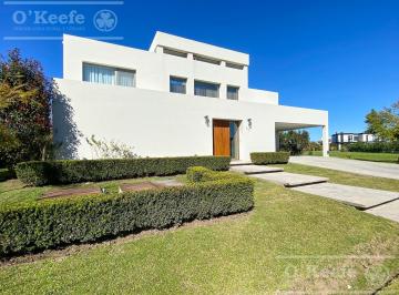 Casa · 285m² · 5 Ambientes · 2 Cocheras · Casa en Venta de Excelente Calidad Constructiva en Greenville Polo