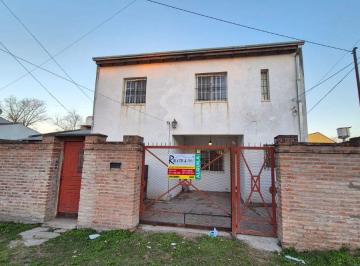 Casa de 4 ambientes, Almirante Brown · Casa de 100 m² con 3 Dorm. en Alquiler en Longchamps