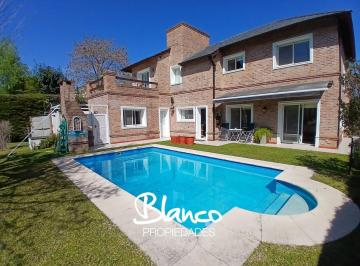 Casa · 240m² · 5 Ambientes · 1 Cochera · Casa en Venta en La Delfina, Pilar, G. B. a. Zona Norte